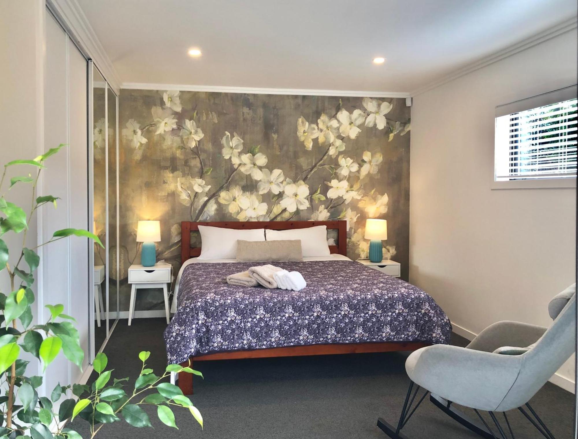 Fashion,Bright And Spacious,Superior Location Hamilton Exterior photo